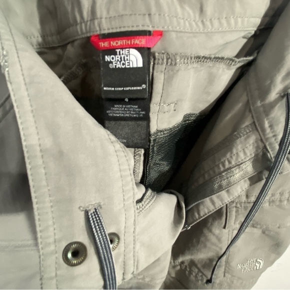 THE NORTH FACE Paramount Valley Convertible Pants - Picture 3 of 10